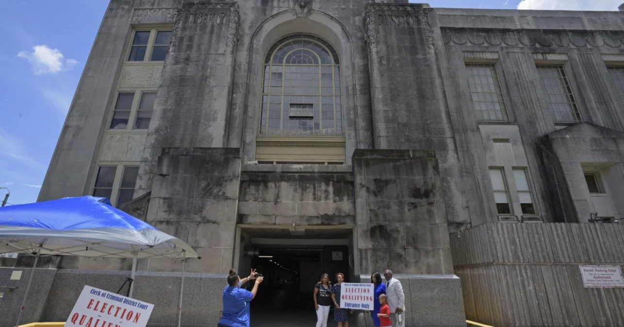 Bill to merge New Orleans court clerks clears legislature, awaits Jeff Landry's signature