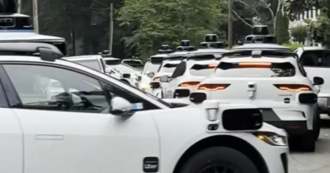 Waymo Autonomous Vehicles Cause Unexpected Gridlock in Atlanta Neighborhood