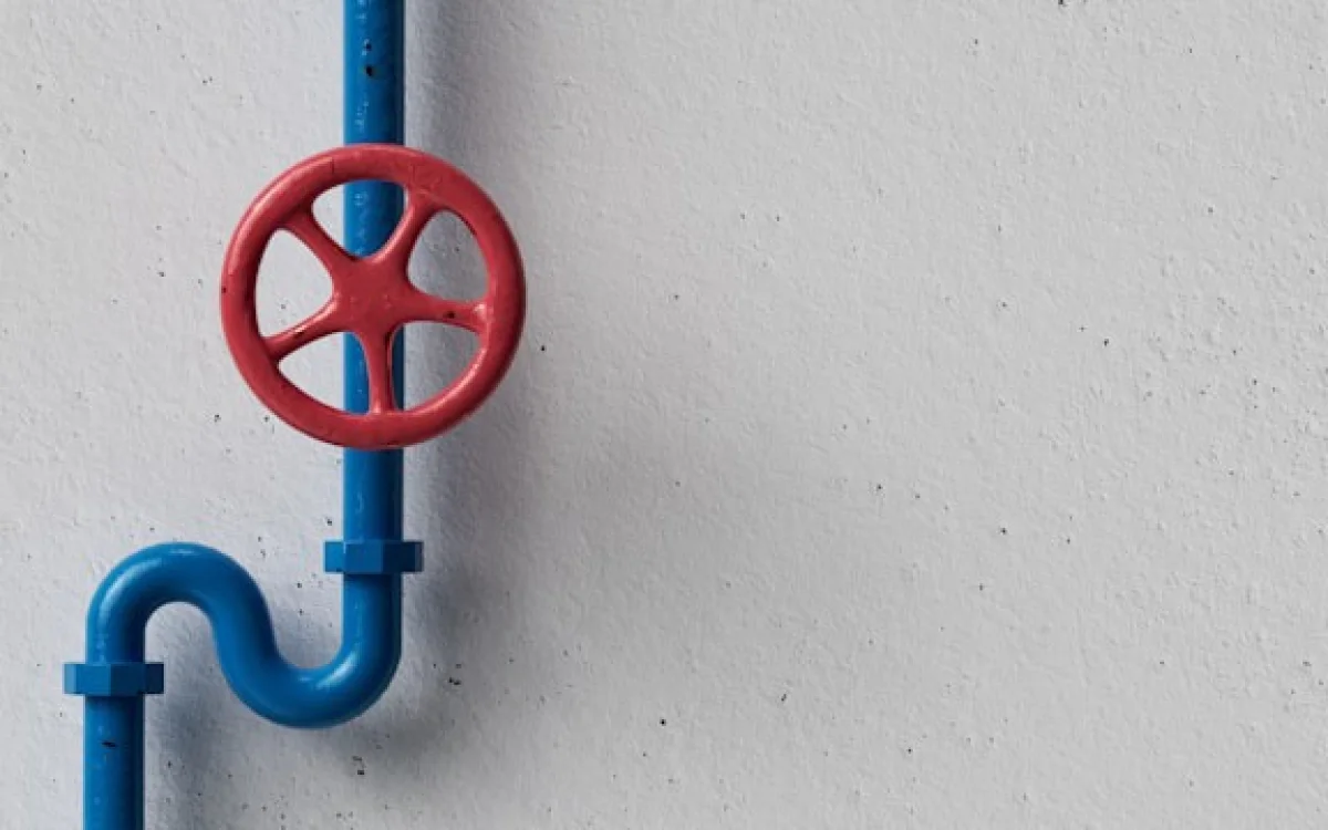 Revolutionizing Data Pipelines with AI-Driven Automation