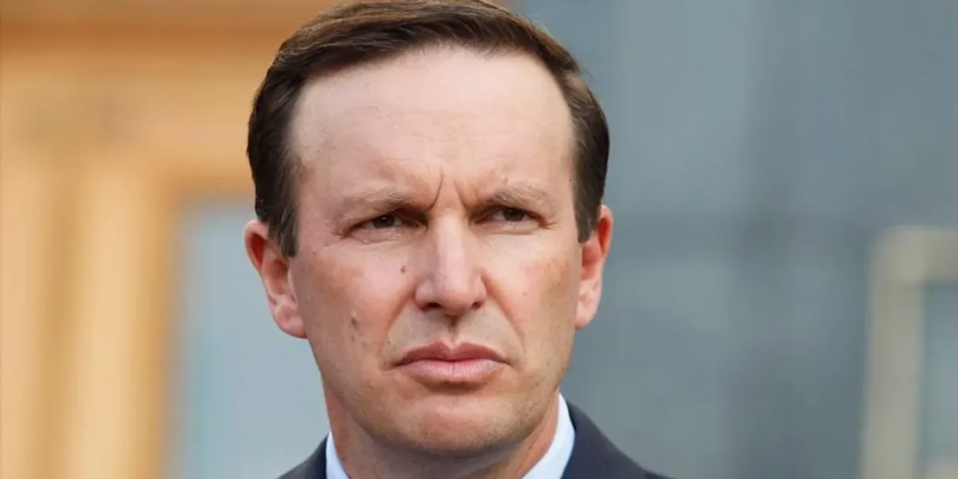 Senator Slams Trump's Iran Deal as Humiliating Capitulation, Weakening US Standing
